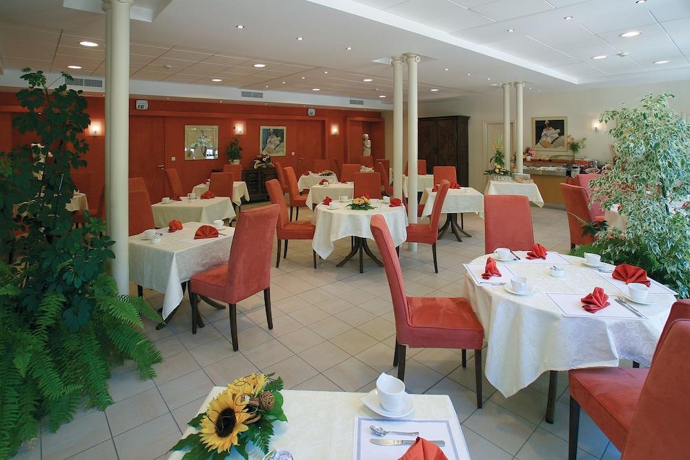 Hotel Cerise - Les Sources Ликсей-ле-Бен Экстерьер фото