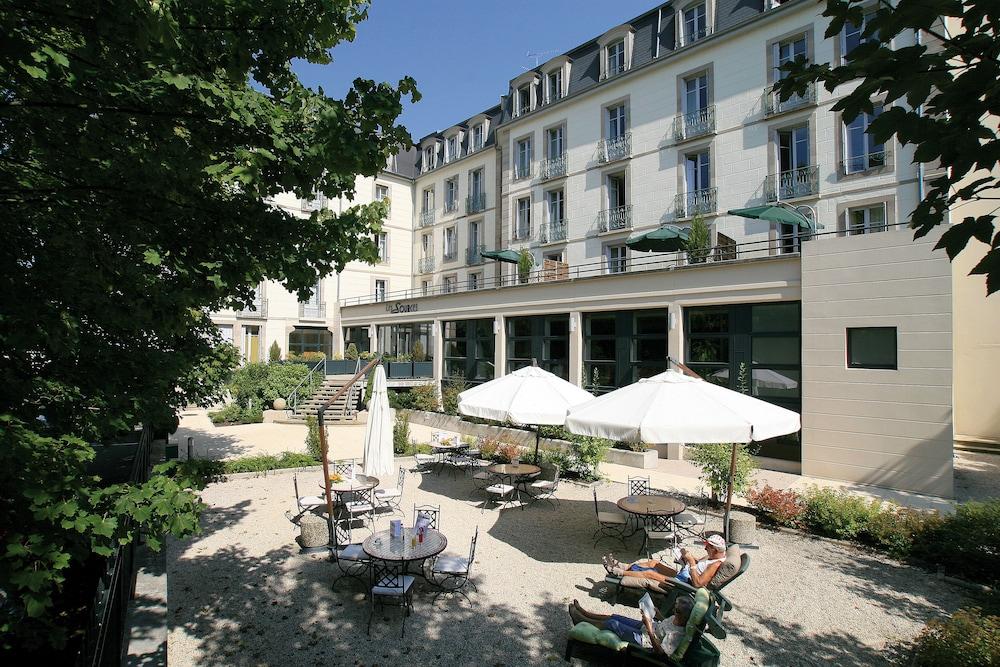 Hotel Cerise - Les Sources Ликсей-ле-Бен Экстерьер фото