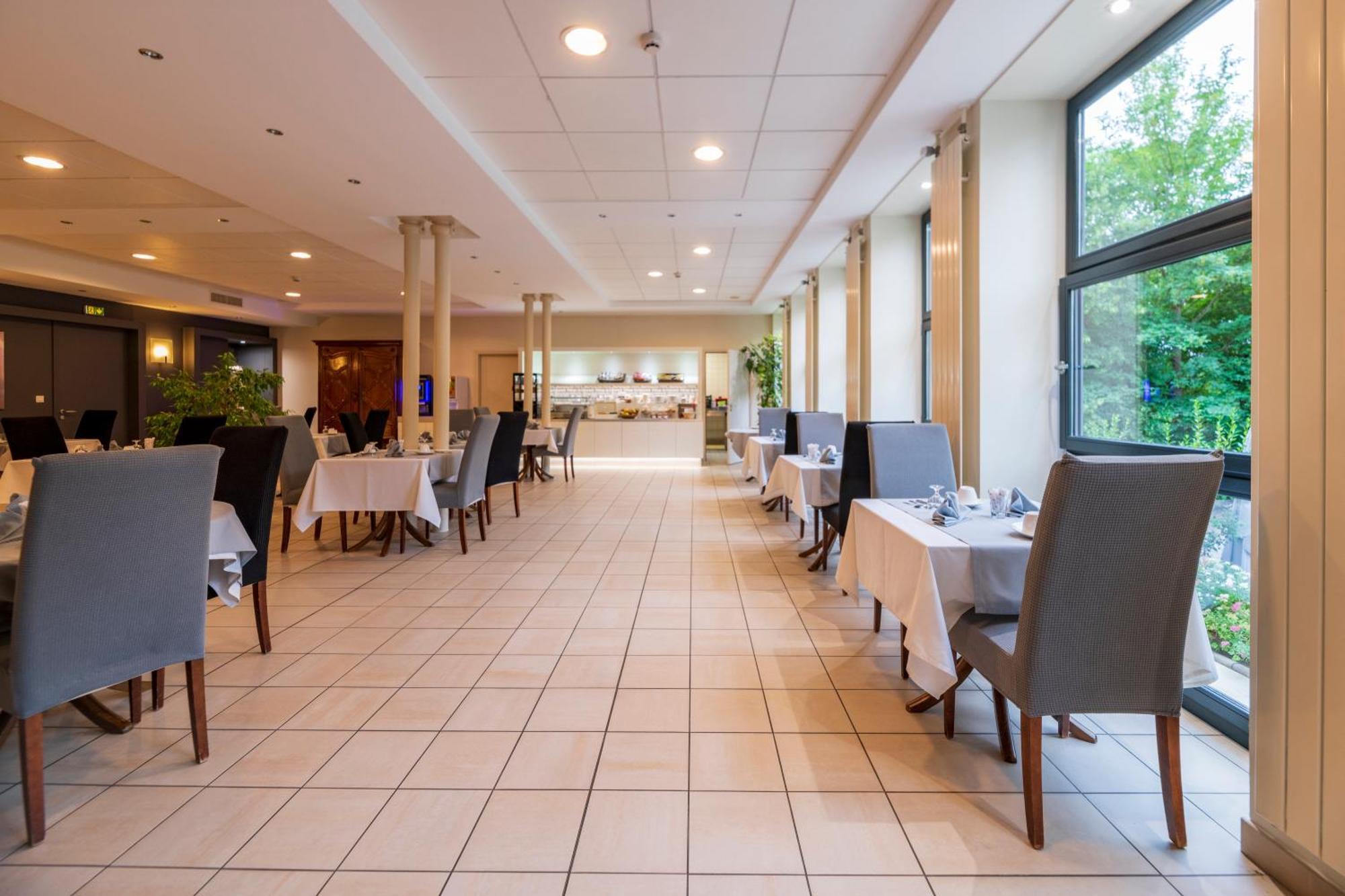 Hotel Cerise - Les Sources Ликсей-ле-Бен Экстерьер фото