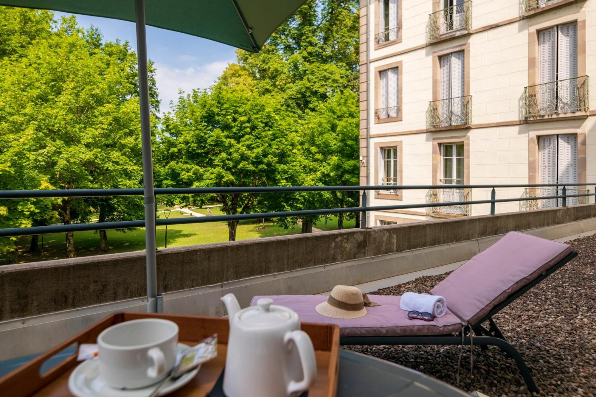 Hotel Cerise - Les Sources Ликсей-ле-Бен Экстерьер фото