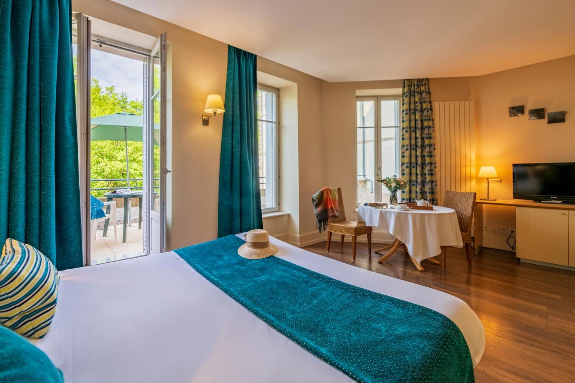 Hotel Cerise - Les Sources Ликсей-ле-Бен Экстерьер фото