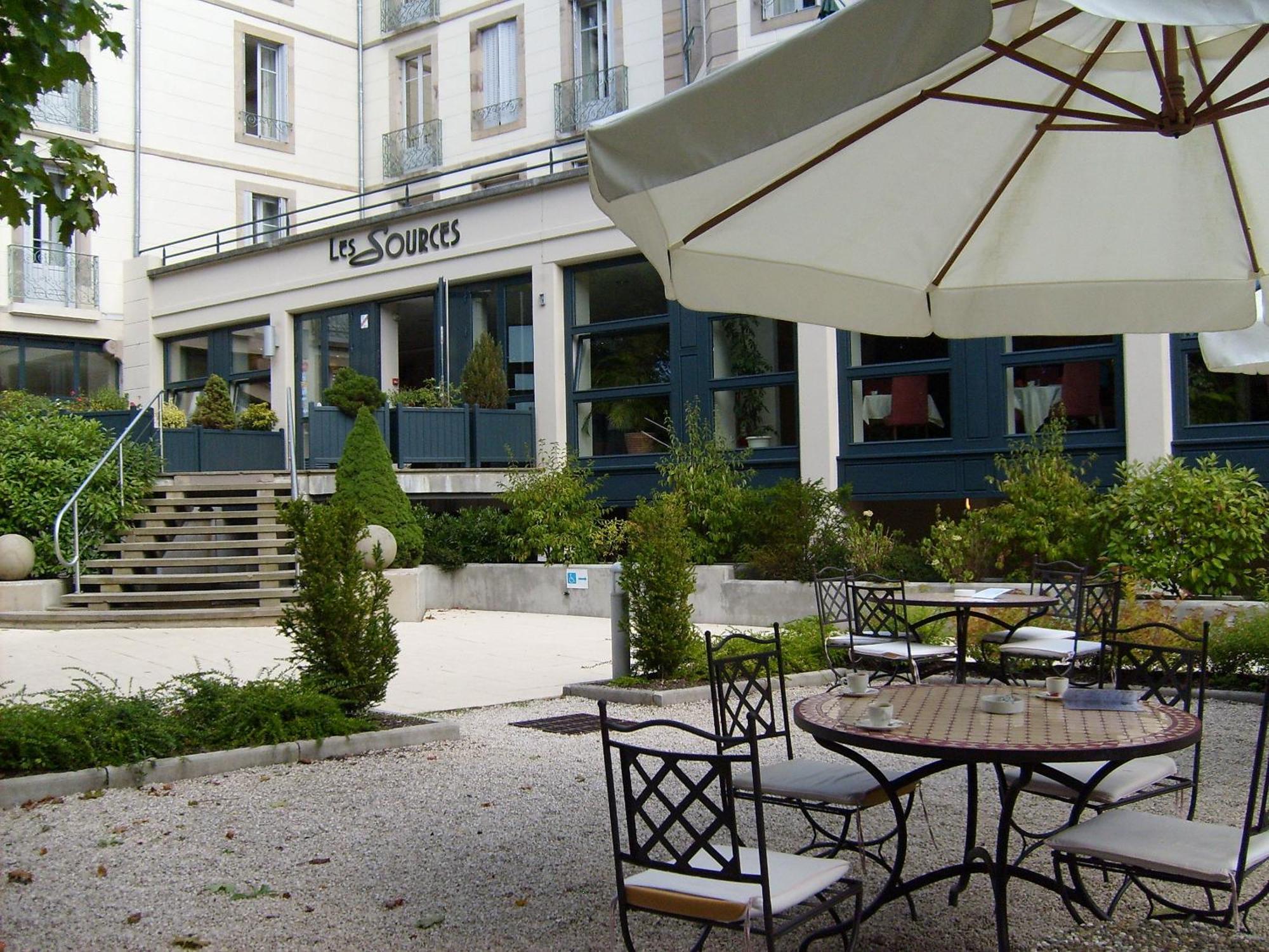 Hotel Cerise - Les Sources Ликсей-ле-Бен Экстерьер фото